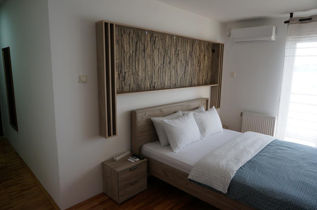 Nice Apartment นิส ภายนอก รูปภาพ
